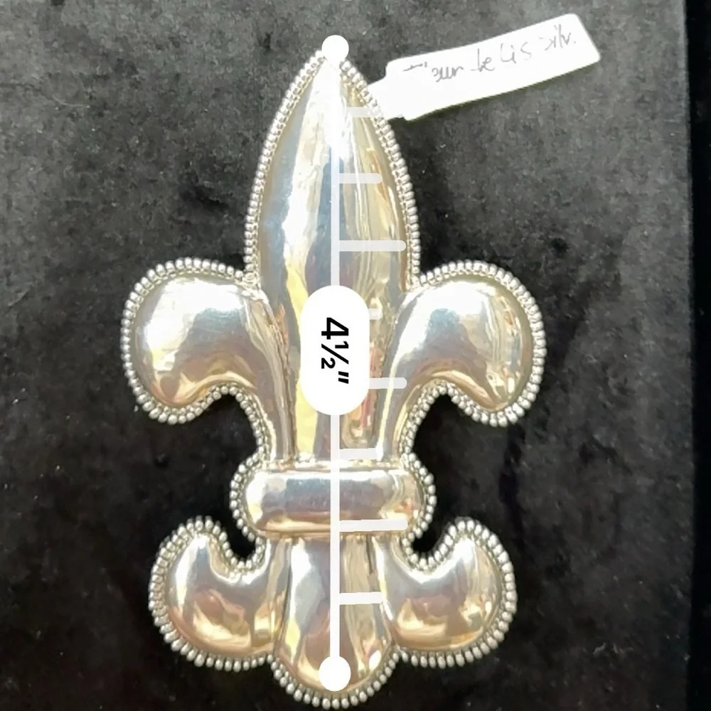 India Boutique elegant silver